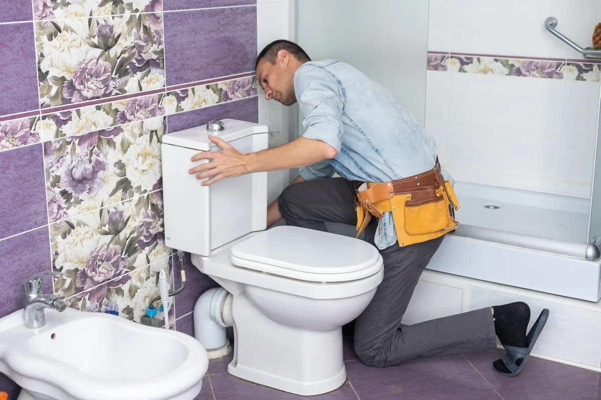 Toilet repair and installation Cumberland